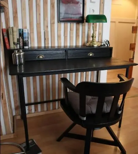 Cozy , Warm And Welcoming In The Heart Of *