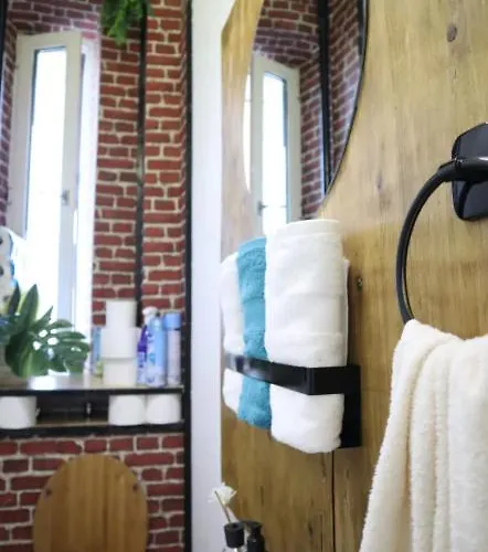 Cozy , Warm And Welcoming In The Heart Of